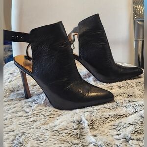 Nine West Leather Booties Like New! Size 5.5